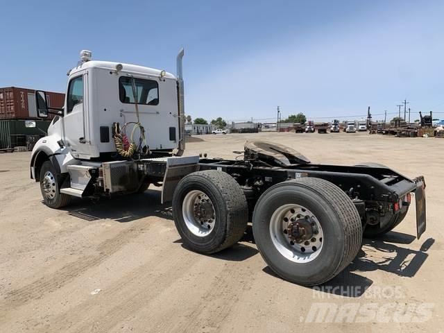 Kenworth T880 Tracteur routier