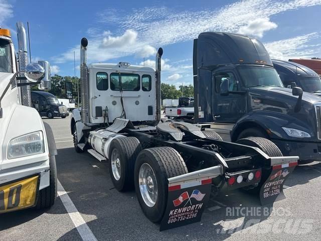 Kenworth T880 Tracteur routier