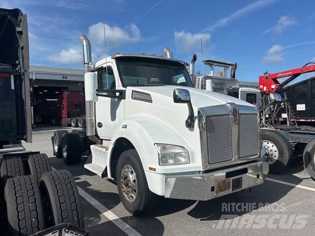 Kenworth T880 Tracteur routier