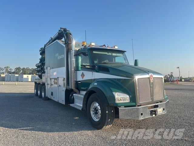 Kenworth T880 Pelle sur chenilles