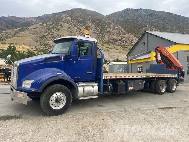 Kenworth T880 Camion plateau ridelle avec grue