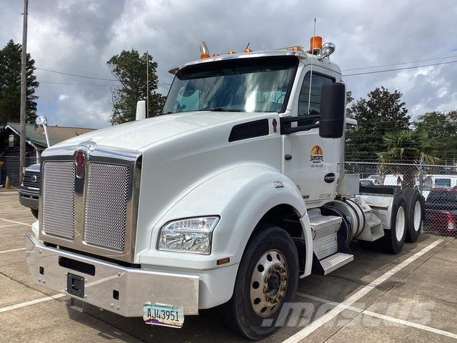 Kenworth T880 Tracteur routier