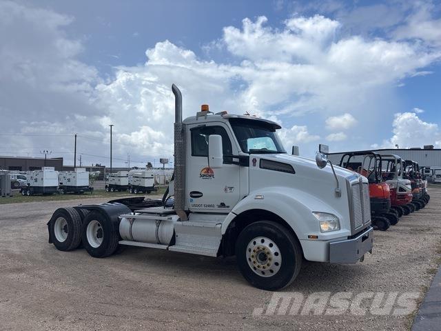 Kenworth T880 Tracteur routier