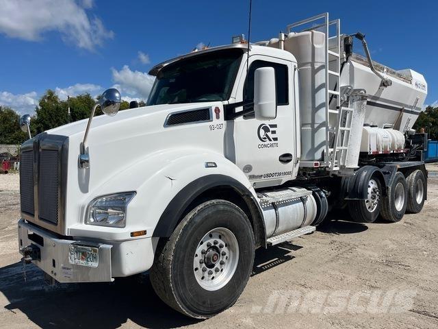 Kenworth T880 Camion malaxeur