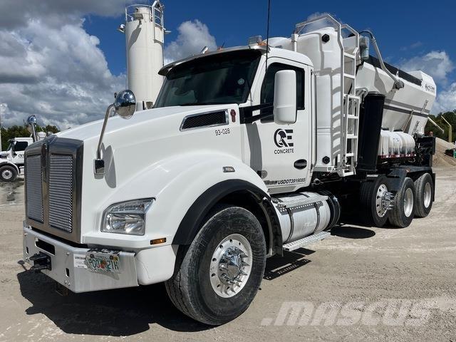 Kenworth T880 Camion malaxeur