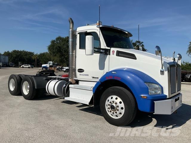 Kenworth T880 Tracteur routier