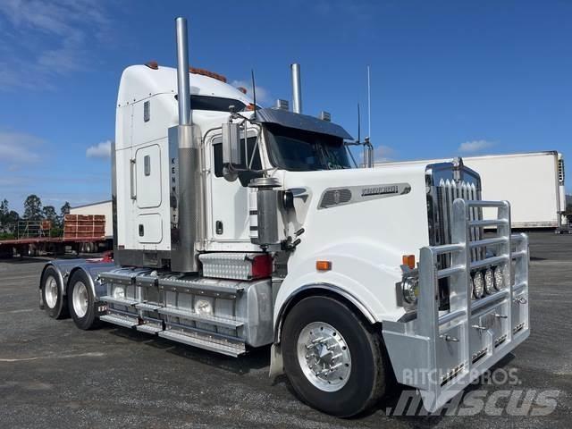 Kenworth T909 Tracteur routier