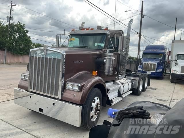 Kenworth W900 Tracteur routier