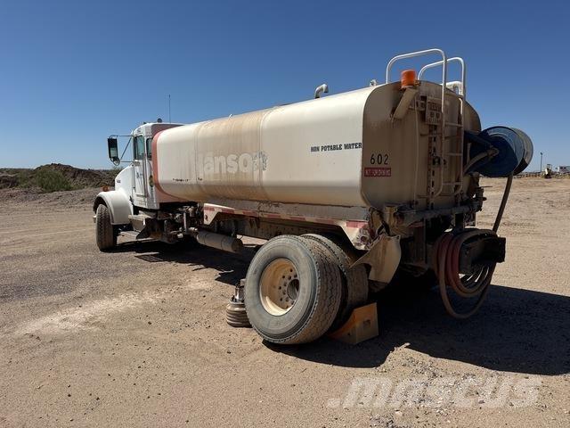 Kenworth W900 Camion citerne à eau