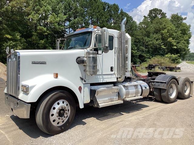 Kenworth W900 Tracteur routier