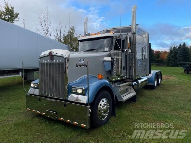 Kenworth W900L Tracteur routier