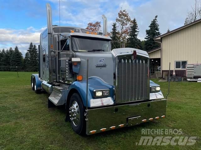 Kenworth W900L Tracteur routier