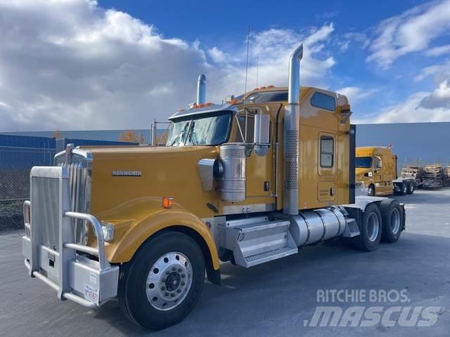 Kenworth W900L Tracteur routier