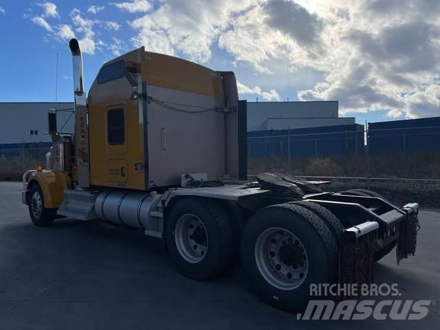 Kenworth W900L Tracteur routier
