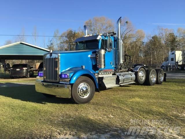 Kenworth W900L Tracteur routier