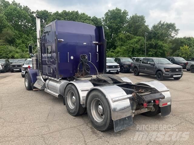 Kenworth W900L Tracteur routier