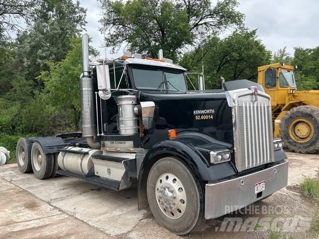 Kenworth W900L Tracteur routier