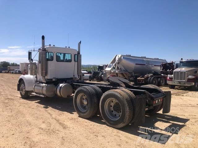 Kenworth W900L Tracteur routier