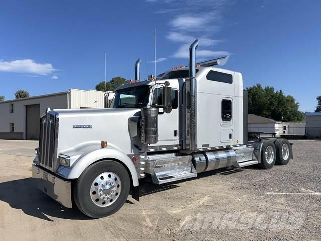 Kenworth W900L Tracteur routier