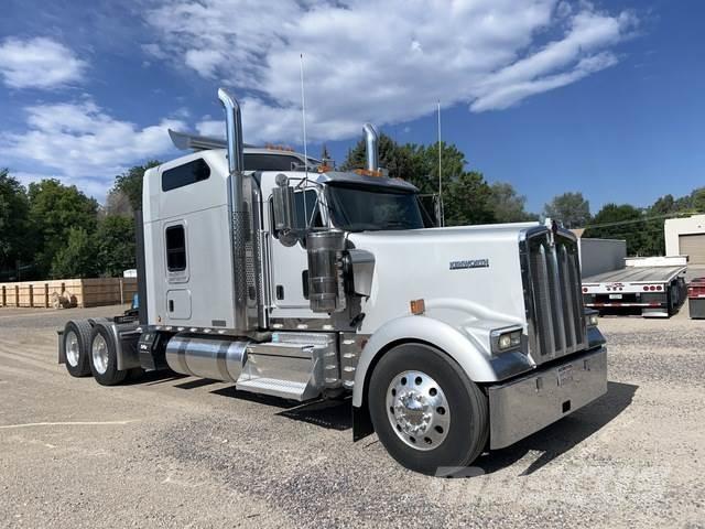 Kenworth W900L Tracteur routier