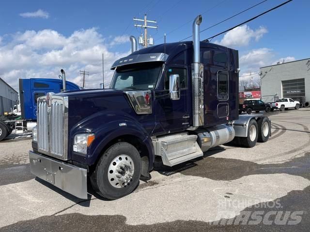 Kenworth W990 Tracteur routier
