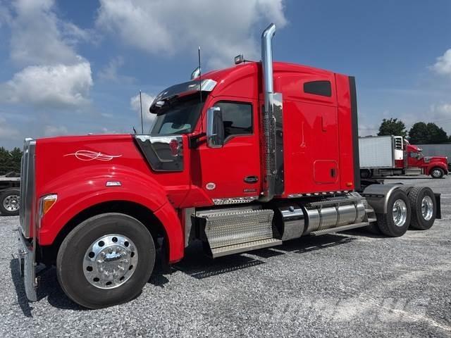 Kenworth W990 Tracteur routier