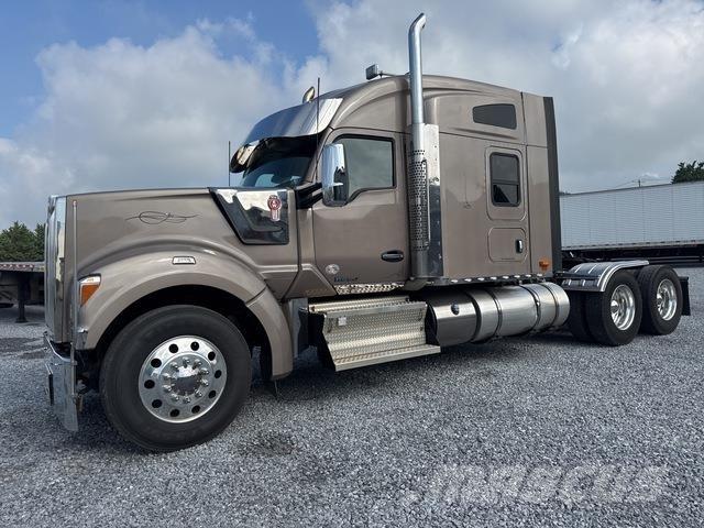 Kenworth W990 Tracteur routier