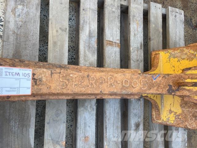 Komatsu  Scarificateur