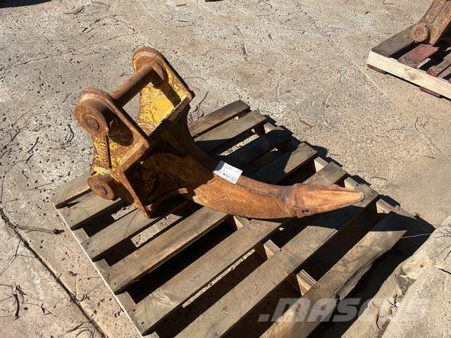 Komatsu  Scarificateur