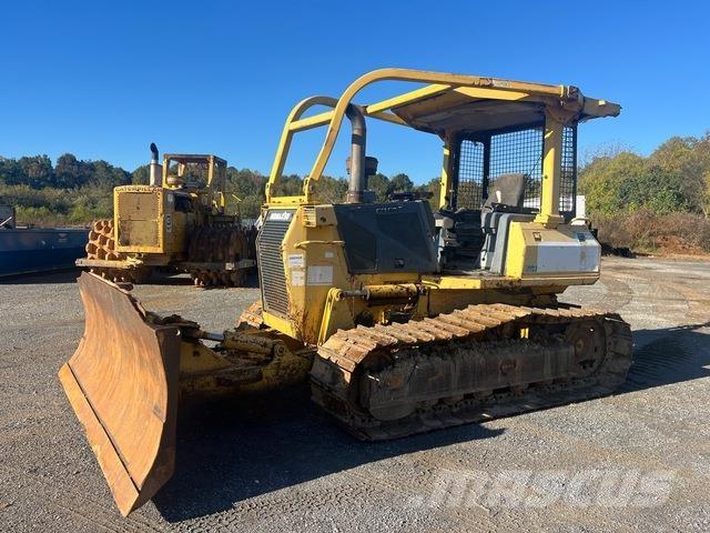 Komatsu  Bouteurs sur chenilles