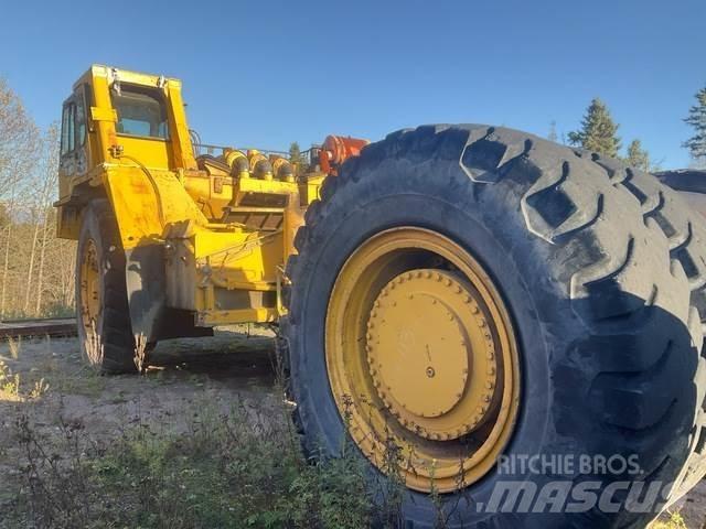 Komatsu 330M Tombereau articulé