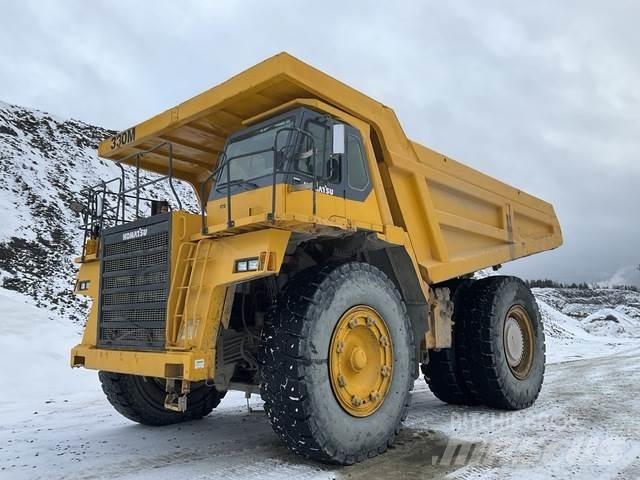 Komatsu 330M Tombereau articulé