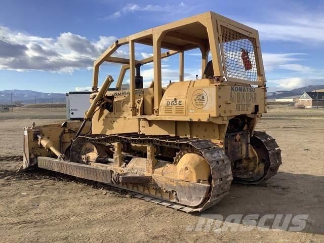 Komatsu D65E-6 Bouteurs sur chenilles