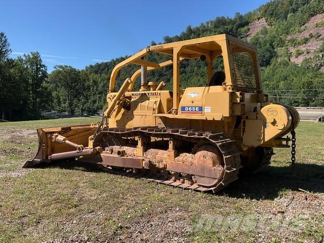 Komatsu D65E-6 Bouteurs sur chenilles