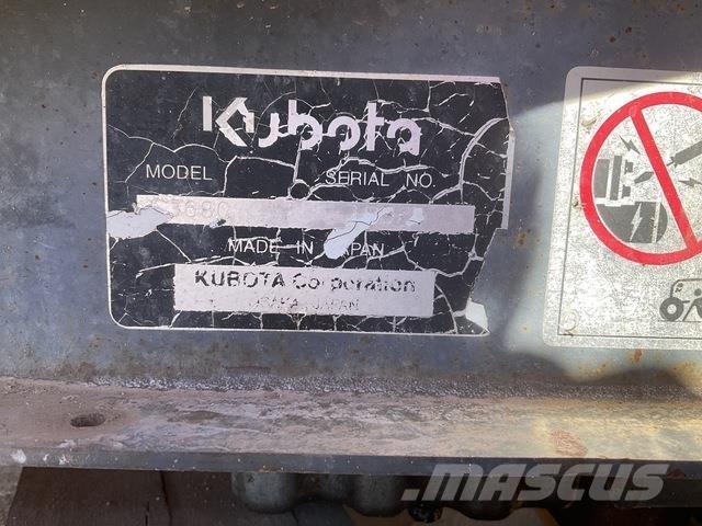 Kubota 3680 Micro tracteur