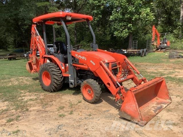 Kubota B26 Tractopelle