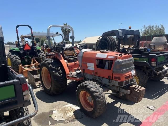 Kubota L3010D Micro tracteur