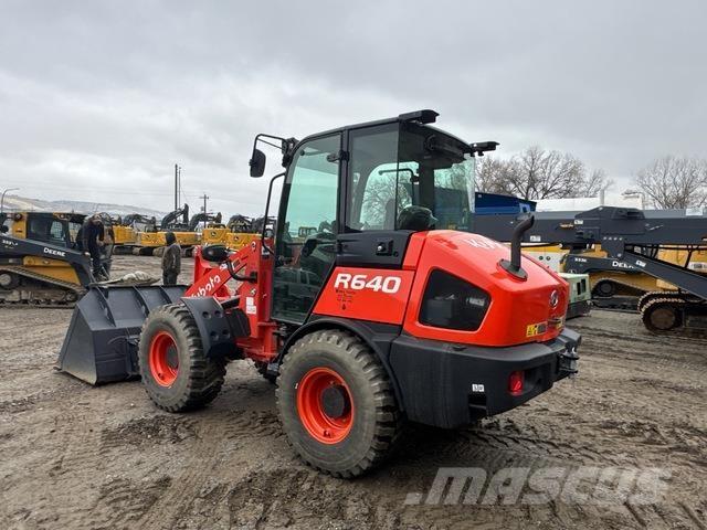 Kubota R640 Chargeuse sur pneus