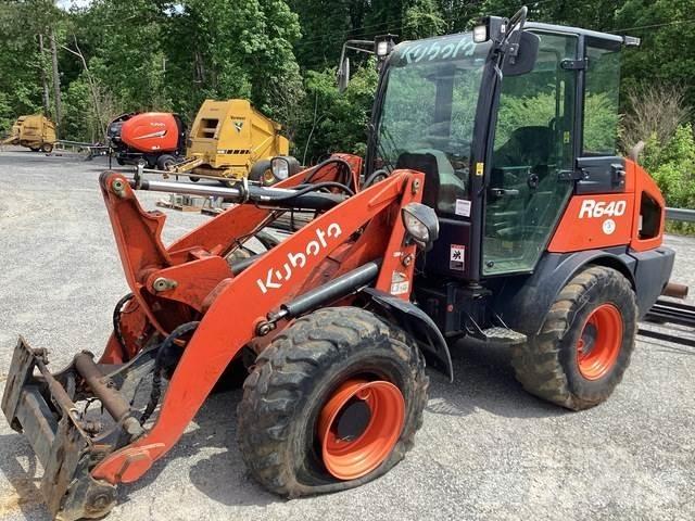 Kubota R640R43 Chargeuse sur pneus