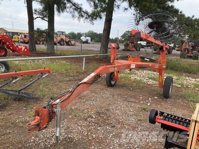 Kubota RA110CR Rateau faneur
