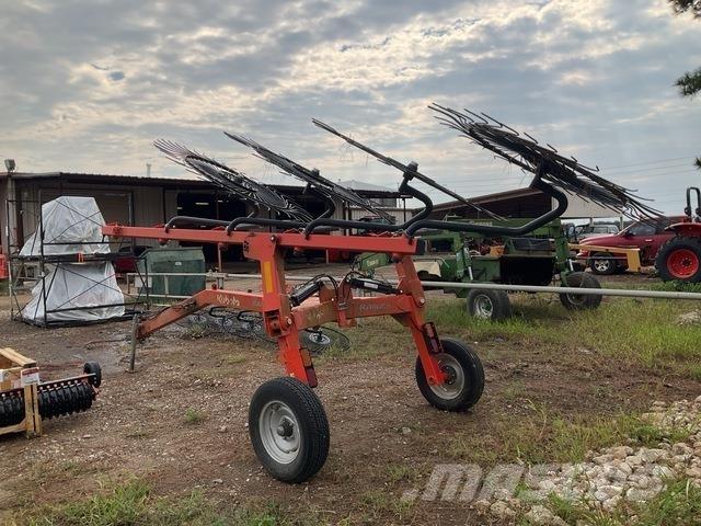 Kubota RA110CR Rateau faneur