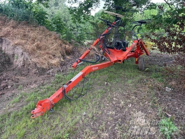 Kubota RA210CR Rateau faneur