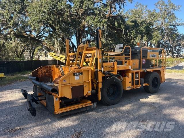 LeeBoy 4130 Accessoires pour matériels travaux routiers