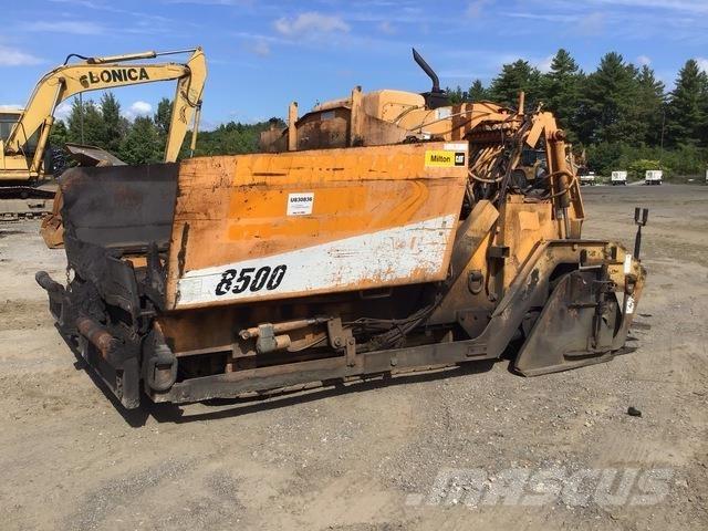 LeeBoy L8500T Finisseur