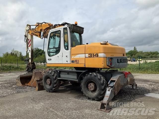 Liebherr A314 Pelle sur pneus