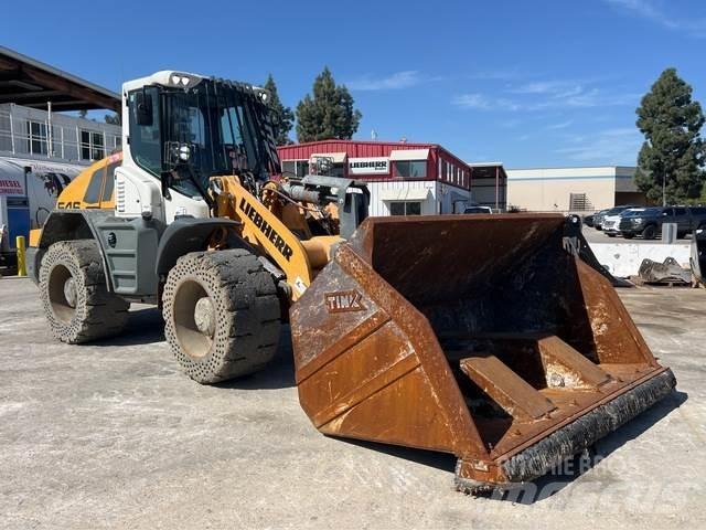 Liebherr L546 Chargeuse sur pneus