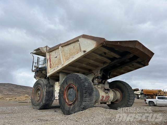 Liebherr T282B Tombereau articulé