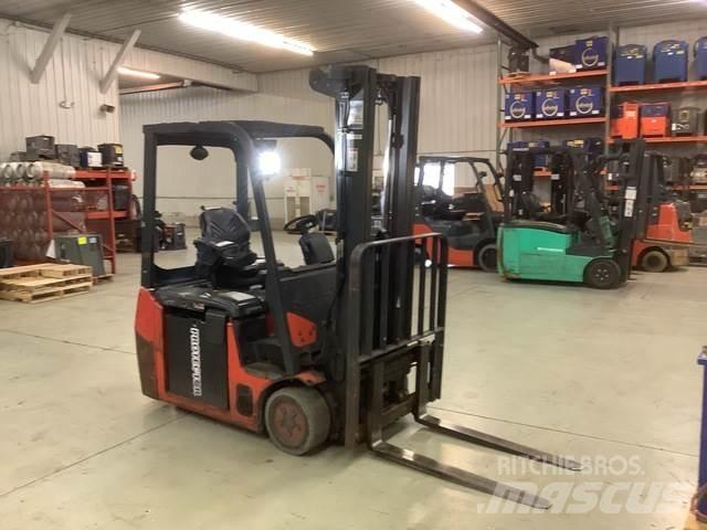 Linde E18 Chariots élévateurs électriques
