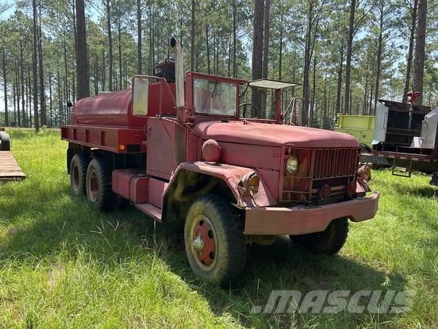  M35 Camion citerne à eau
