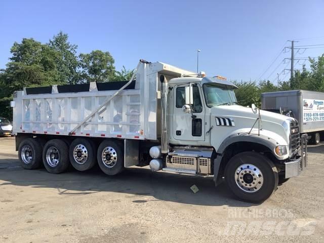 Mack  Camion benne